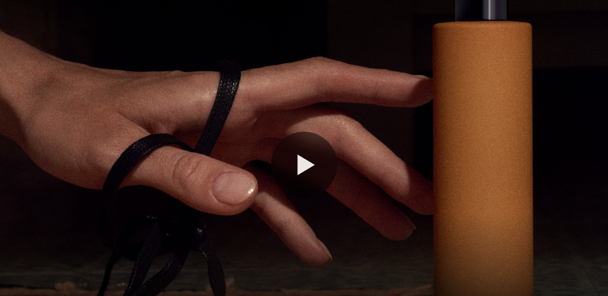 CUIR D'ORIENT N°3 – ICONOFLY